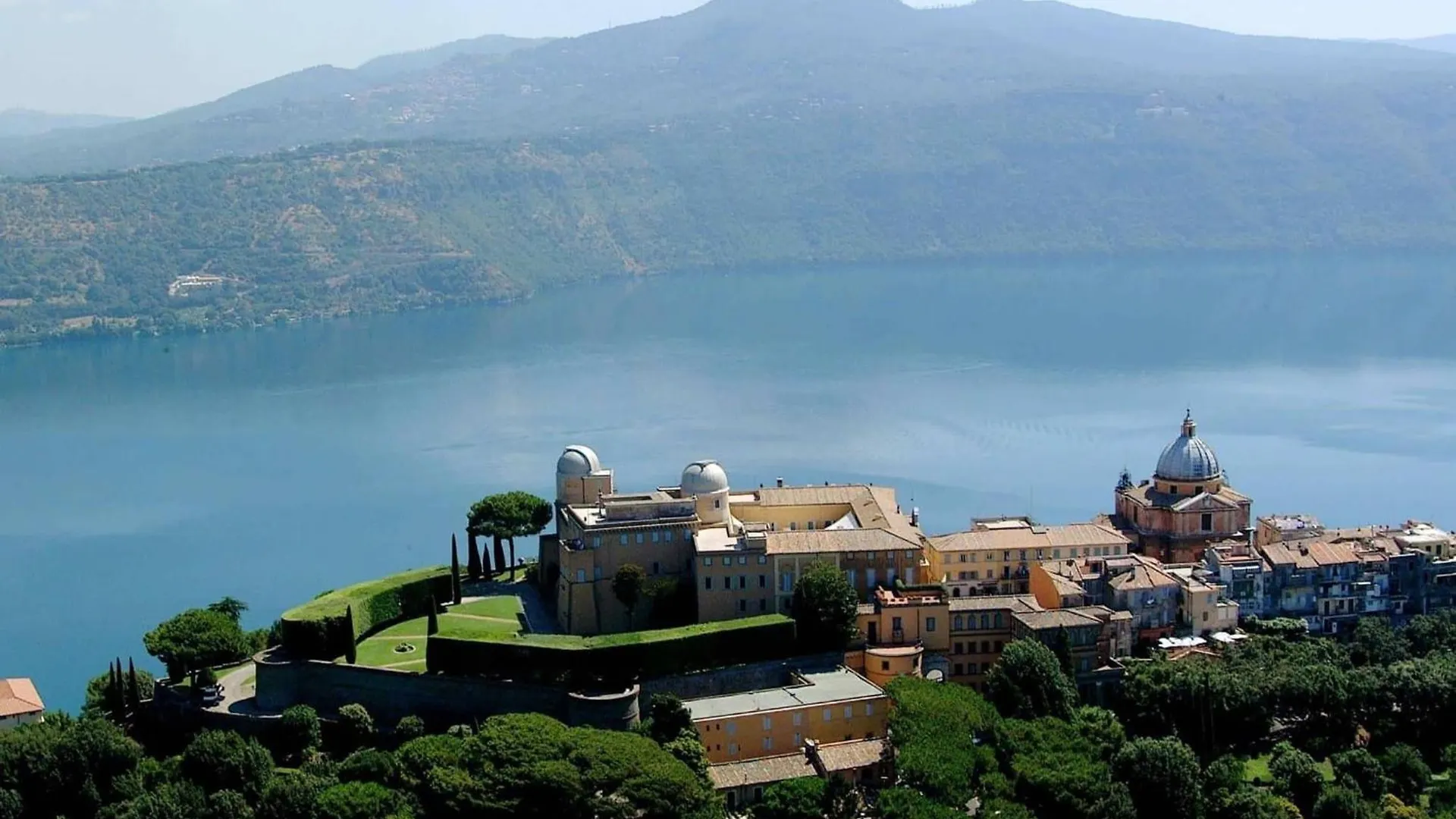 La Dimora Dei Papi Apartment Castel Gandolfo Italy